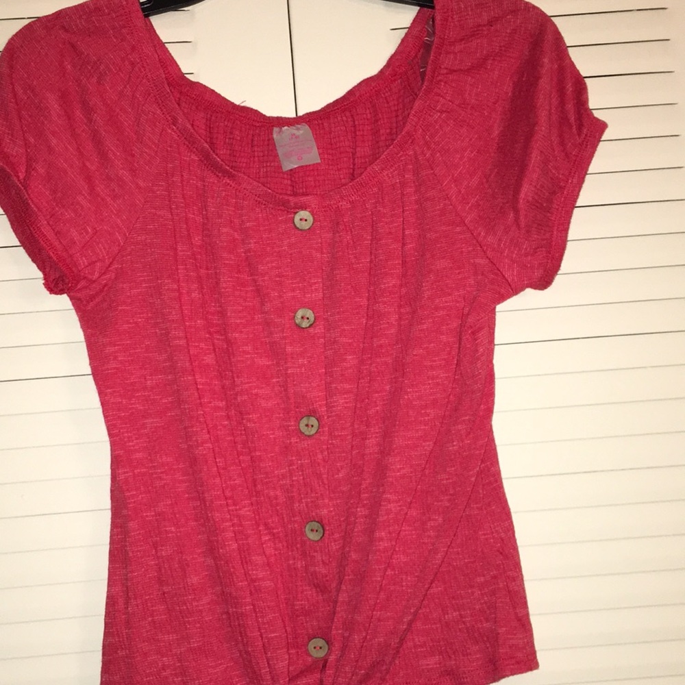 🔥Sale🔥..Nice top with tie waist..NWT
